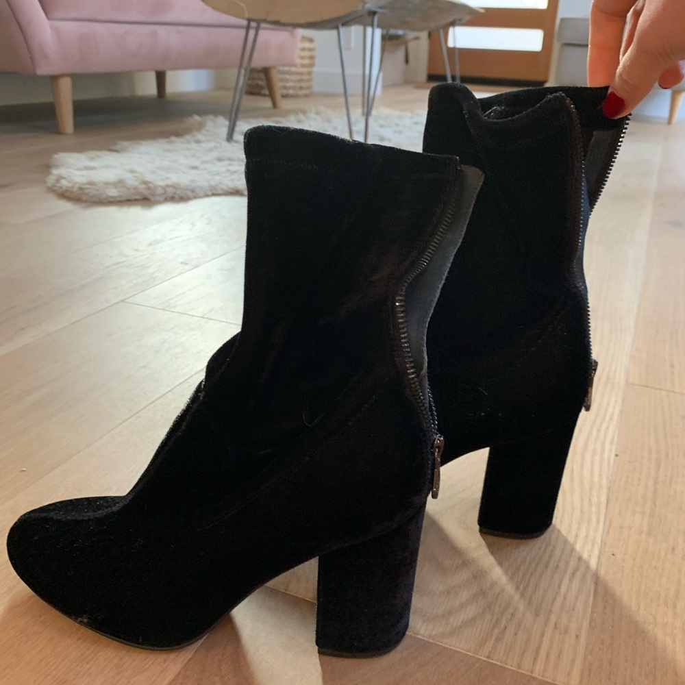 Guess boots 8.5